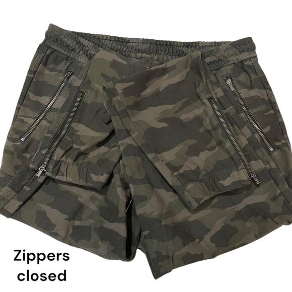 Athleta Farallon Pant - Olive Camo - 6 - Picture 11 of 16